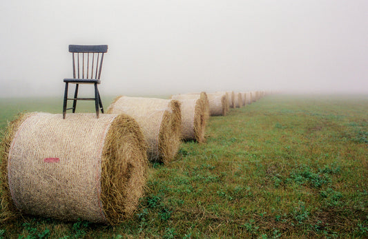 Mary’s Chair on Hay | 13x19